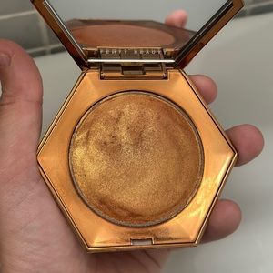 Fenty Beauty All-Over Diamond Veil - Cognac Candy